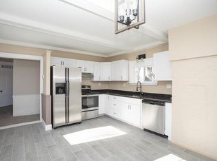 9 Spring St, Taunton, MA 02780