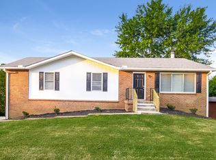 5173 Roxborough Dr, Hermitage, TN 37076