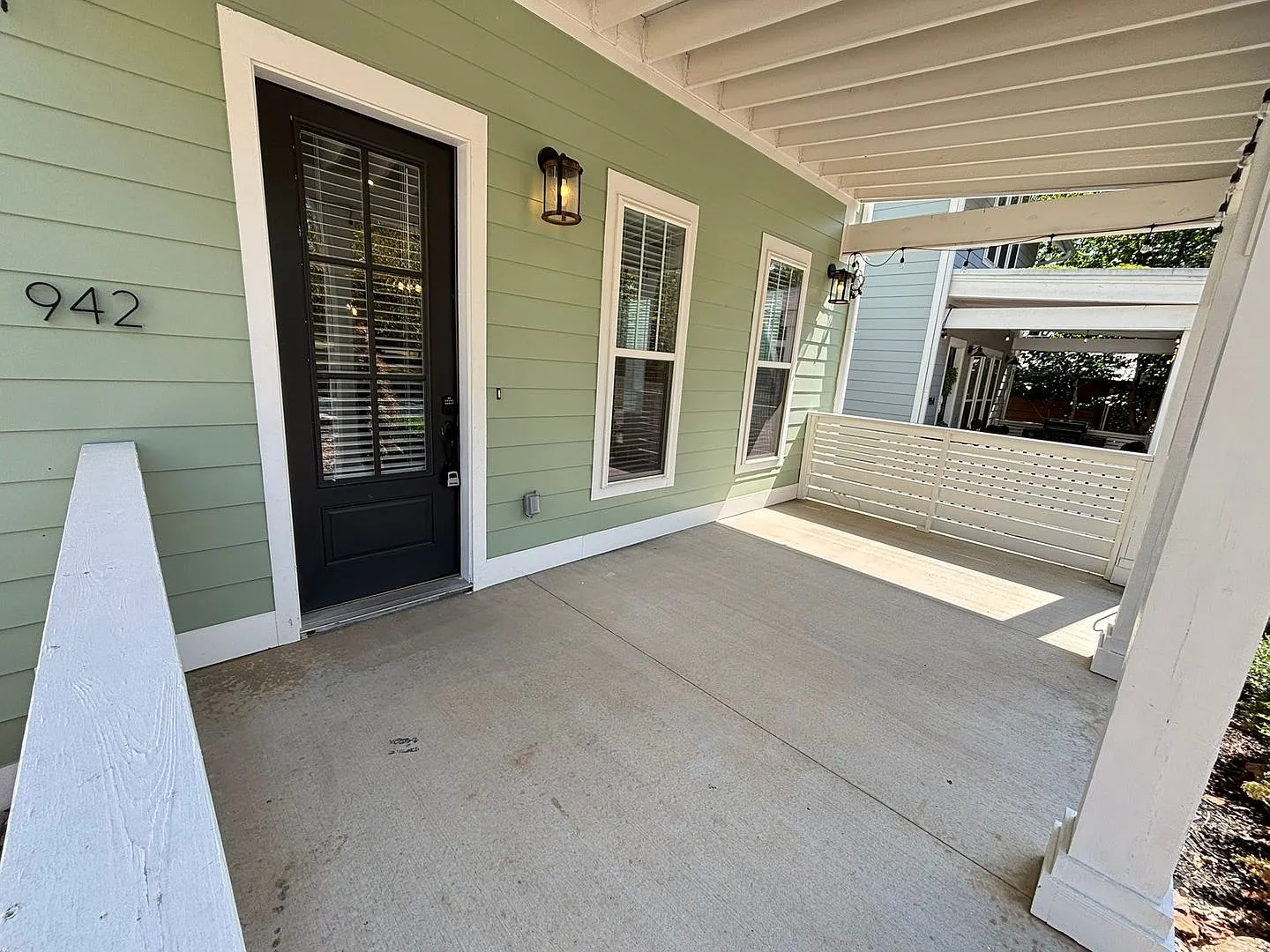 Beautifully Updated 3 Bedroom Home Near Downtown Fayetteville! — Photo 3