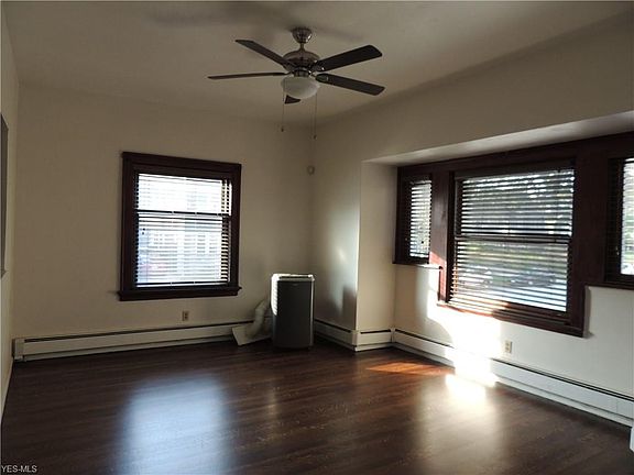 5th image of 10328 Clifton Blvd #1033