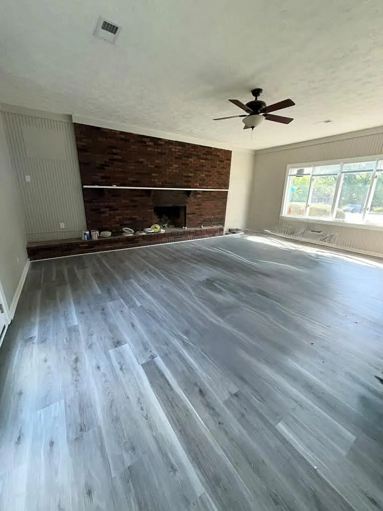 3 bed, 1.5 bath, 1550 sqft, $1,899 — Photo 3