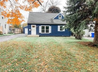 69 Duxbury Rd, Rochester, NY 14626