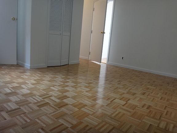 2nd image of 365 Broome St #13/12