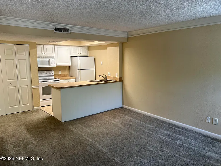 100 Fairway Park Blvd #2006 — Photo 5