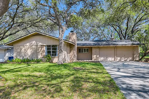 3210 Nantucket Dr Photo 1