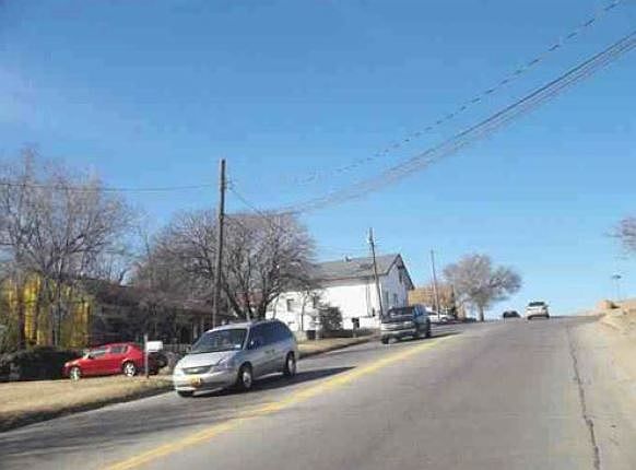 2nd image of 203 E Comanche St