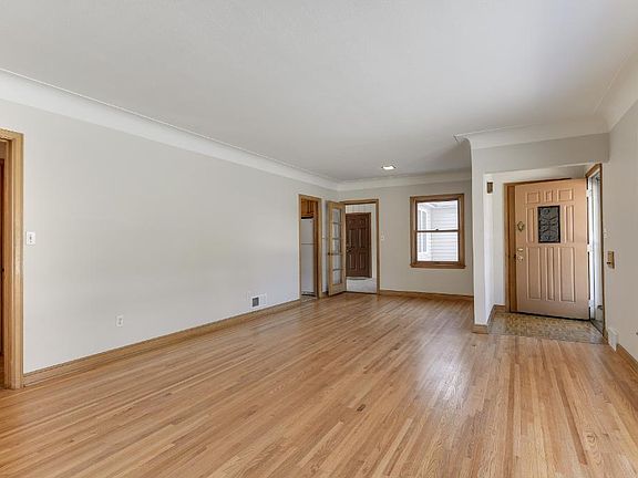 5th image of 7220 Harriet Ave