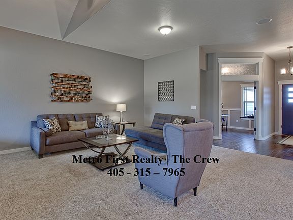 5th image of 8329 NW 140th St