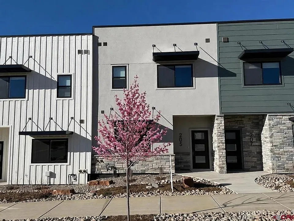 2 bed, 1220 sqft, $3,200 — Photo 4
