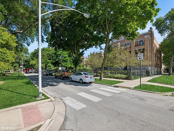 3rd image of 2623 W Logan Blvd APT 3W