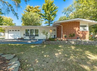 57 Terrie Ln, Saint Charles, MO 63301