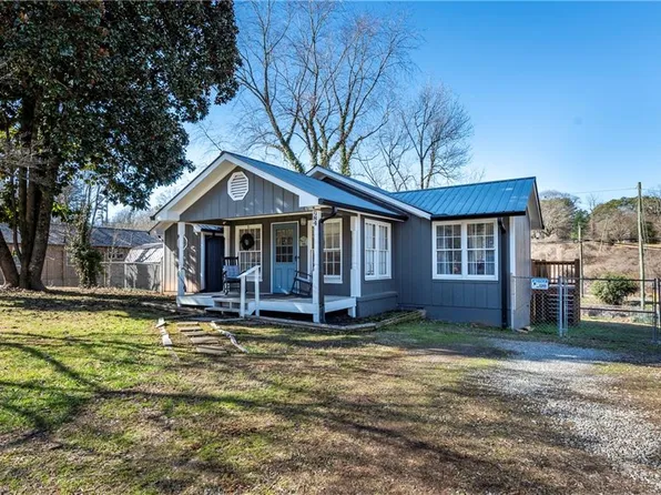 984 S Station St, Tate, GA 30177