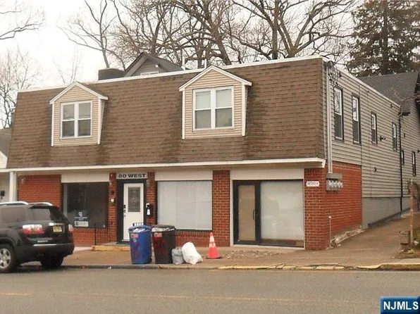 80 W Madison Ave, Dumont, NJ 07628