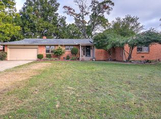 213 E 12th St, Sand Springs, OK 74063