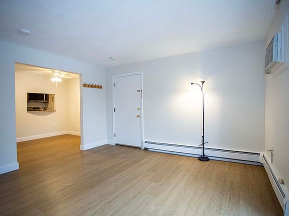 5th image of 5 Washington St APT C9