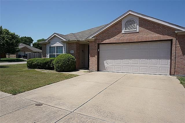1st image of 3012 Stonecrop Ln