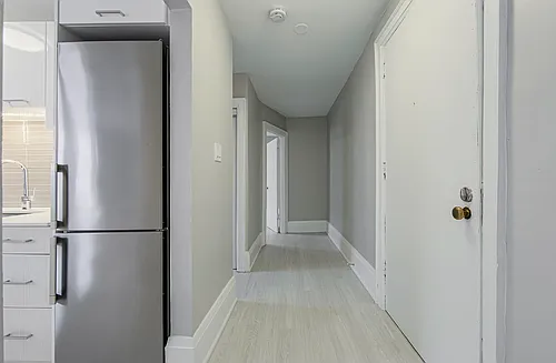 1531 Bathurst St Photo 1