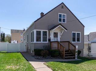 715 Ries St, Dubuque, IA 52001