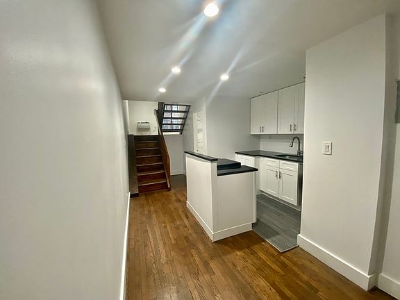 2nd image of 435 E 86th St APT 1C