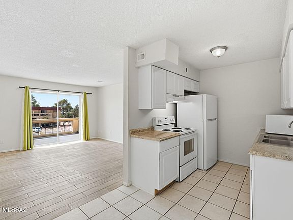 2nd image of 6341 N Barcelona Ct #Court809