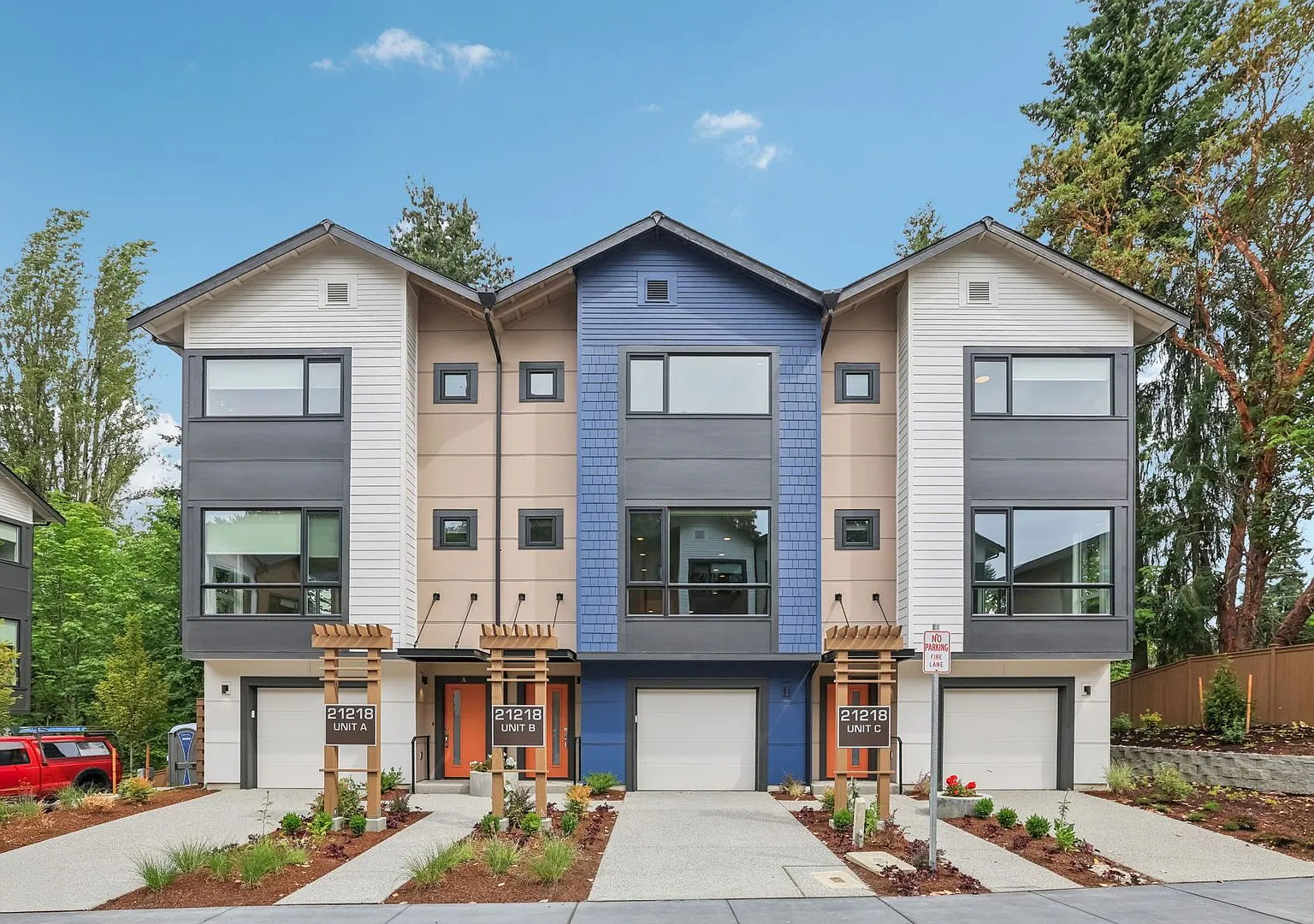 Terrace View Townhomes — Photo 2