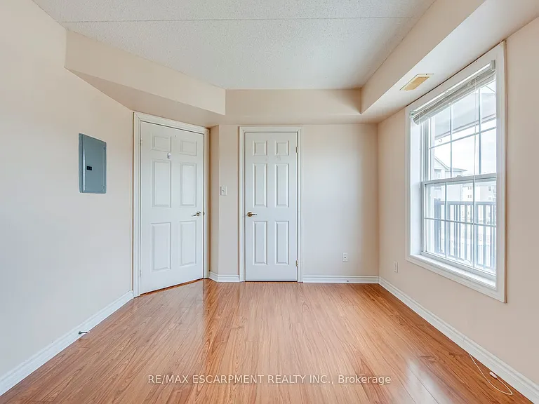 1411 Walkers Line #302 — Photo 21