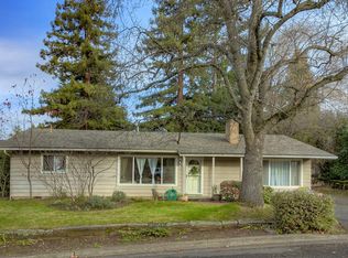 1000 Terra Ave, Ashland, OR