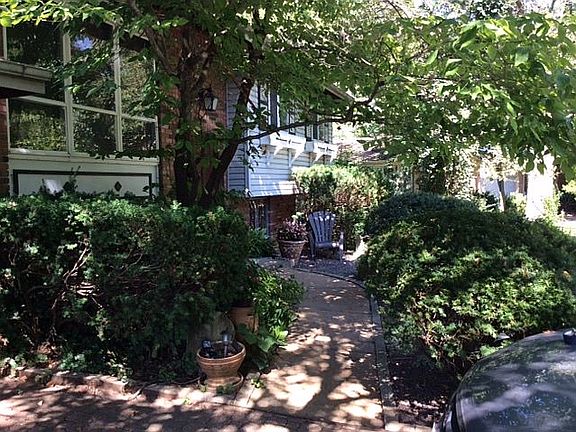 3rd image of 3961 Rodapa Dr