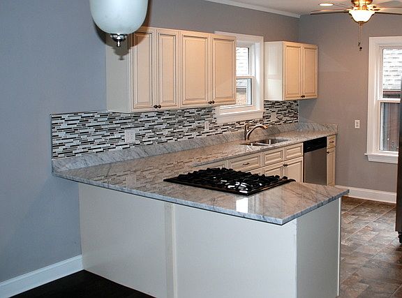 2nd image of 10222 S Oakley Ave