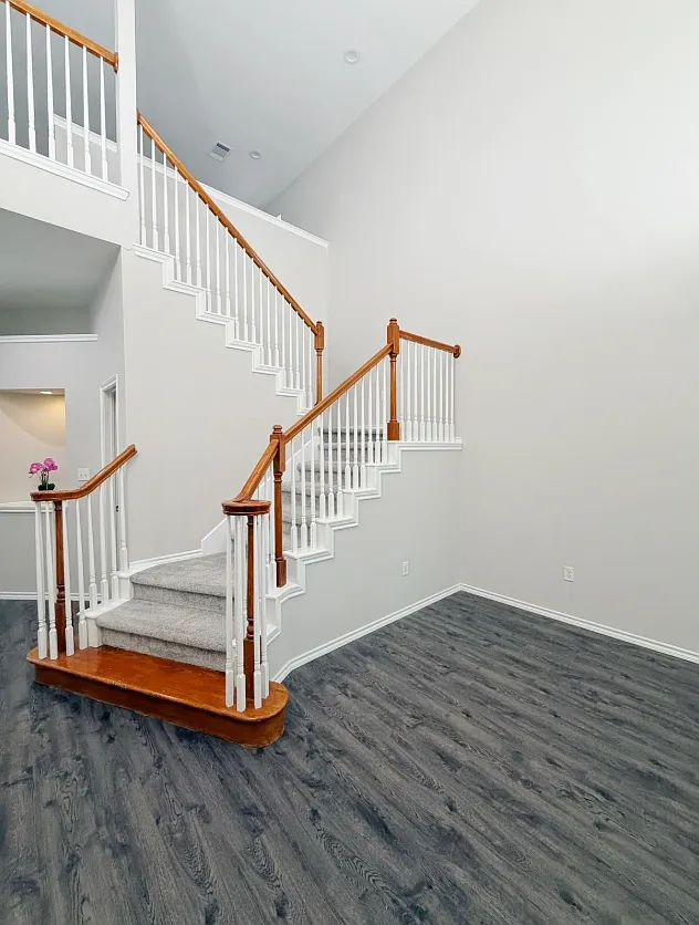 4 bed, 2.5 bath, 2745 sqft, $2,999 — Photo 2