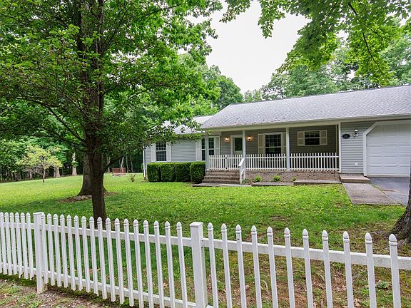 2nd image of 501 Bluff View Dr