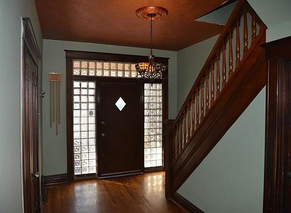 3rd image of 1129 Wilmington Ave