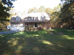 39 Locust St, Uxbridge, MA 01569