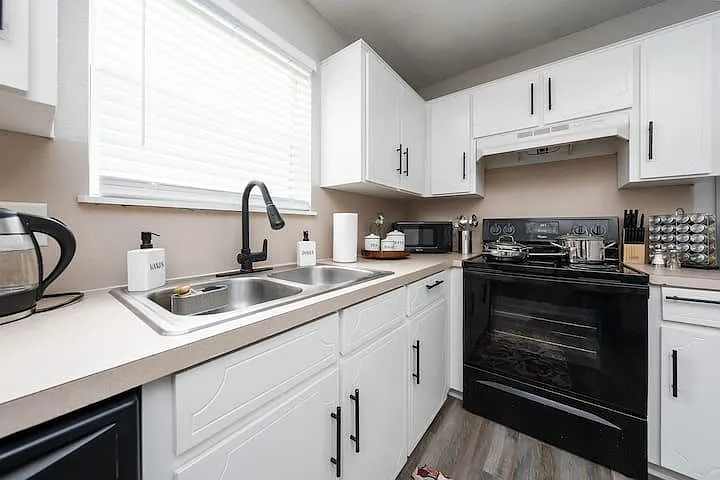 4404 Deek Dr #A — Photo 5