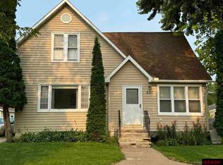 537 South Broadway, Wells, MN 56097