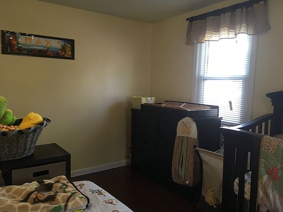 2nd image of 223 Greenfield Ave