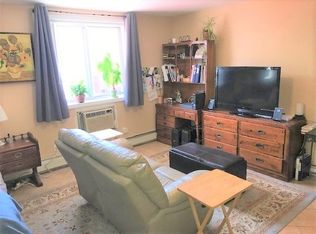 25-22 14th Pl #1RA, Astoria, NY 11102