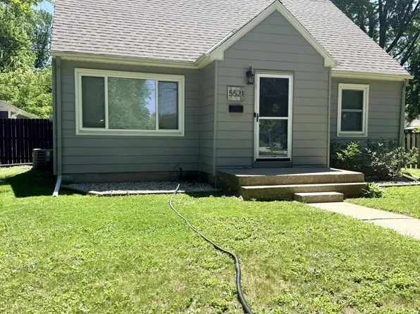 5521 W Green Tree ROAD, Milwaukee, WI 53223
