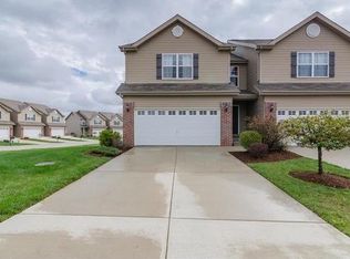 871 Foxgrove Dr, Fairview Heights, IL 62208