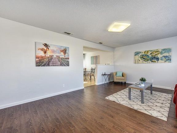 5th image of 7048 Linwood Way