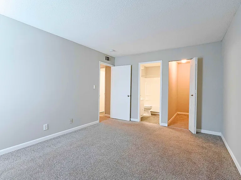 Enclave at North Point — Photo 99