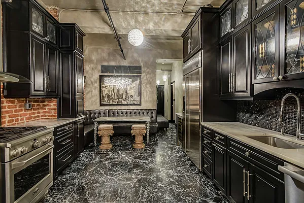 Sold by Compass | media 6