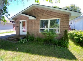 75 Calderwood Dr, Kingston, ON K7M6L5