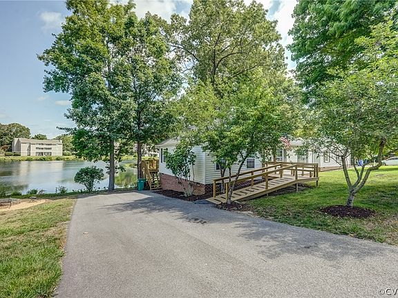 2nd image of 7228 Harbor Hill Dr