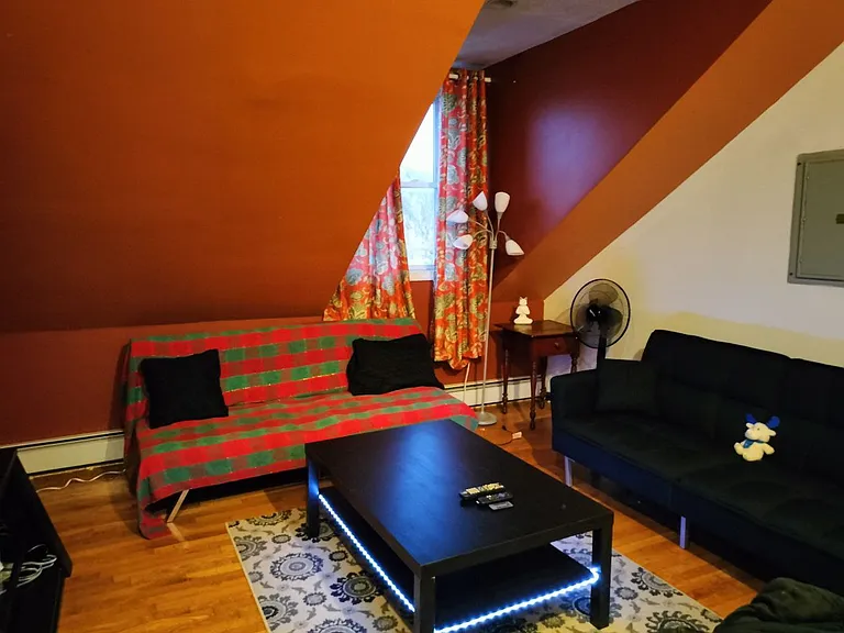 647 Cambridge St #4 — Photo 15