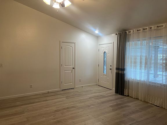 5th image of 1238 Wirsching Ave W