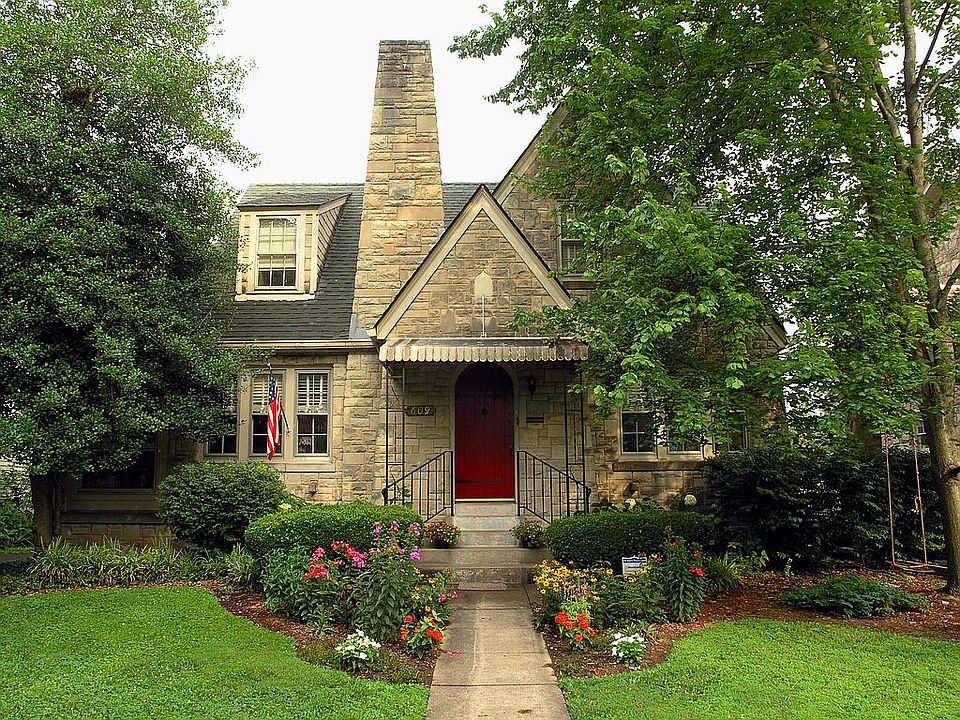 1st image of 609 Arcadia Park