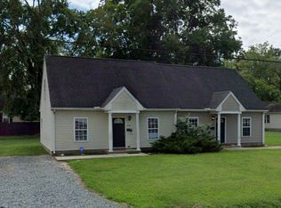 30461 Oak St, Princess Anne, MD 21853