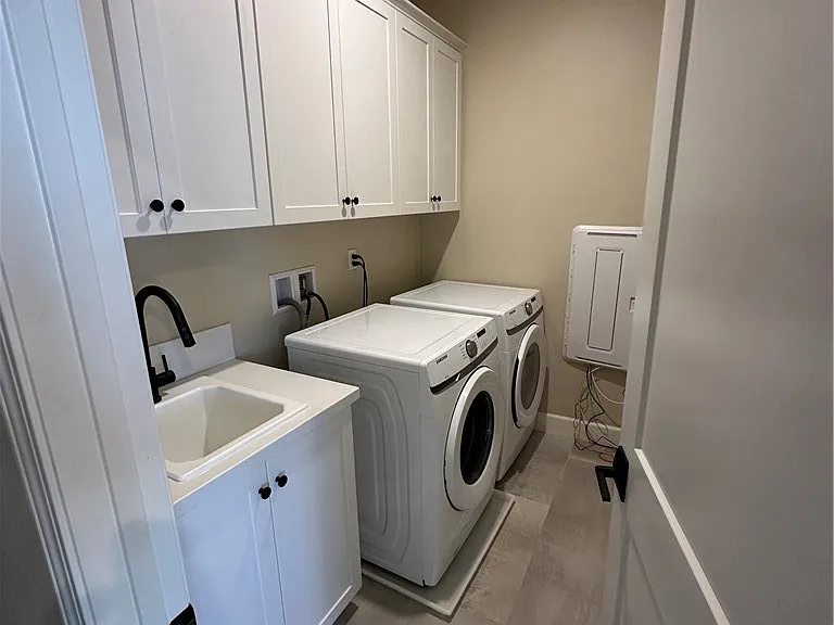 12310 Primrose Ave — Photo 9