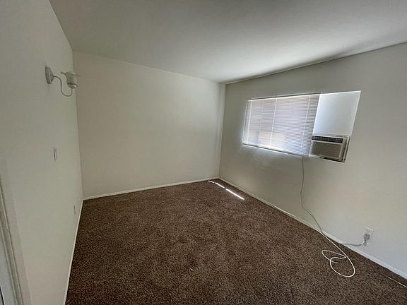 2nd image of 2904 E Mariquita St APT 1